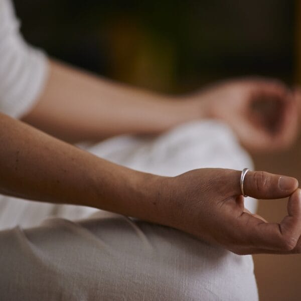 Beneficios del Cacao en la Meditación - Convirtiendo el Cacao en un Ritual de Conexión